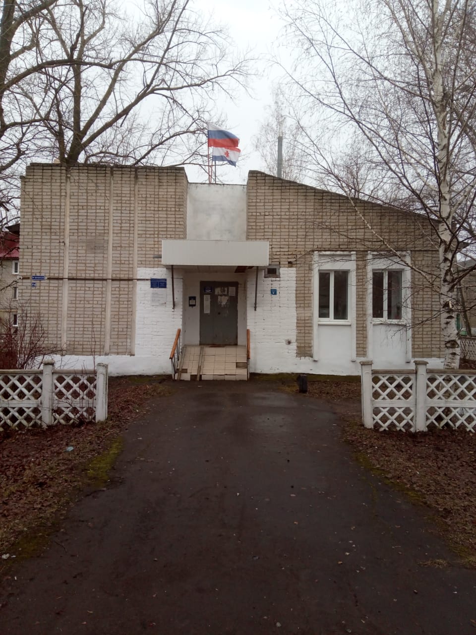 Фотографии.